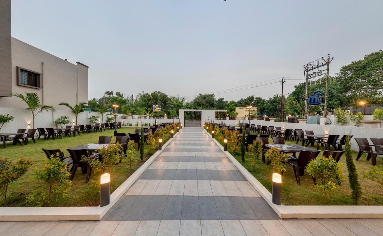 Hotel Grand Indu, 3 Star Kolhapur Luaran gambar