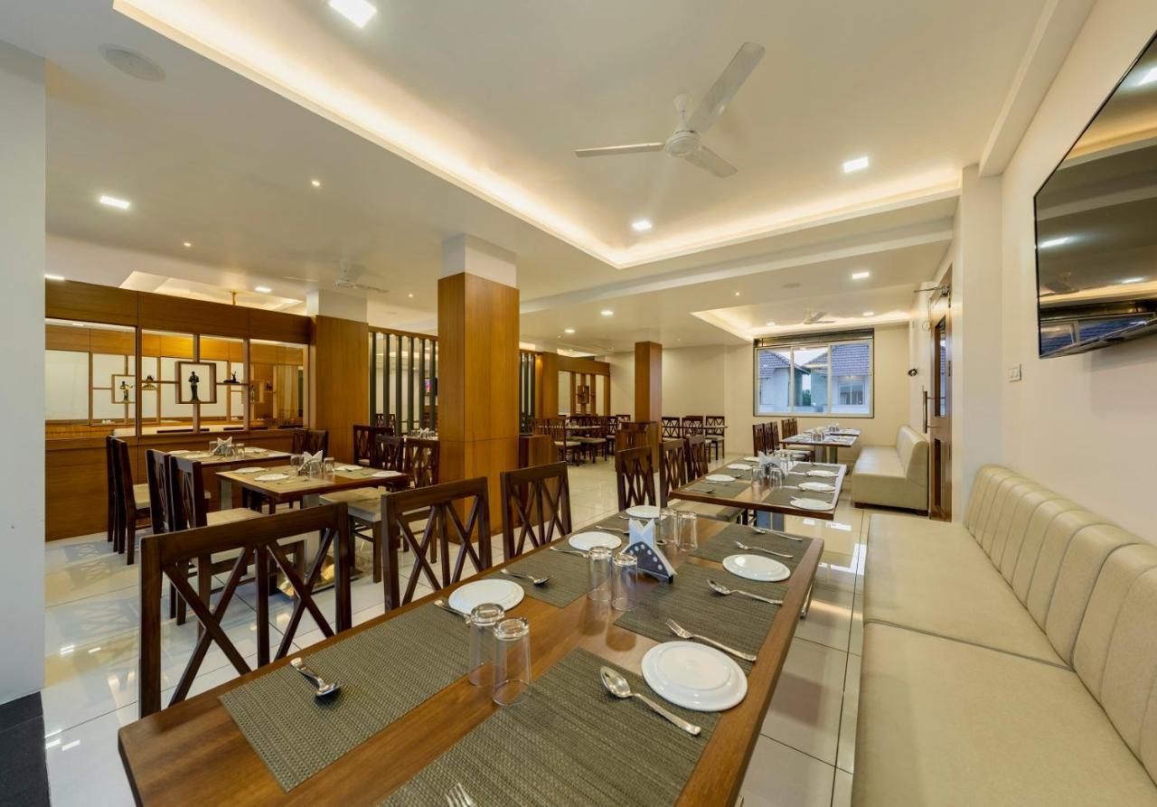 Hotel Grand Indu, 3 Star Kolhapur Luaran gambar
