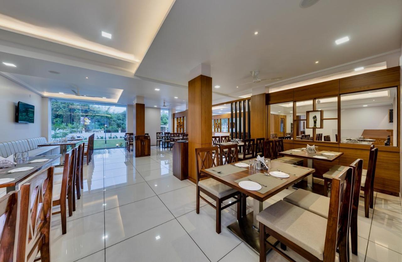 Hotel Grand Indu, 3 Star Kolhapur Luaran gambar