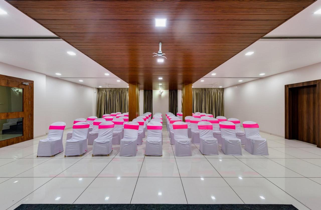 Hotel Grand Indu, 3 Star Kolhapur Luaran gambar