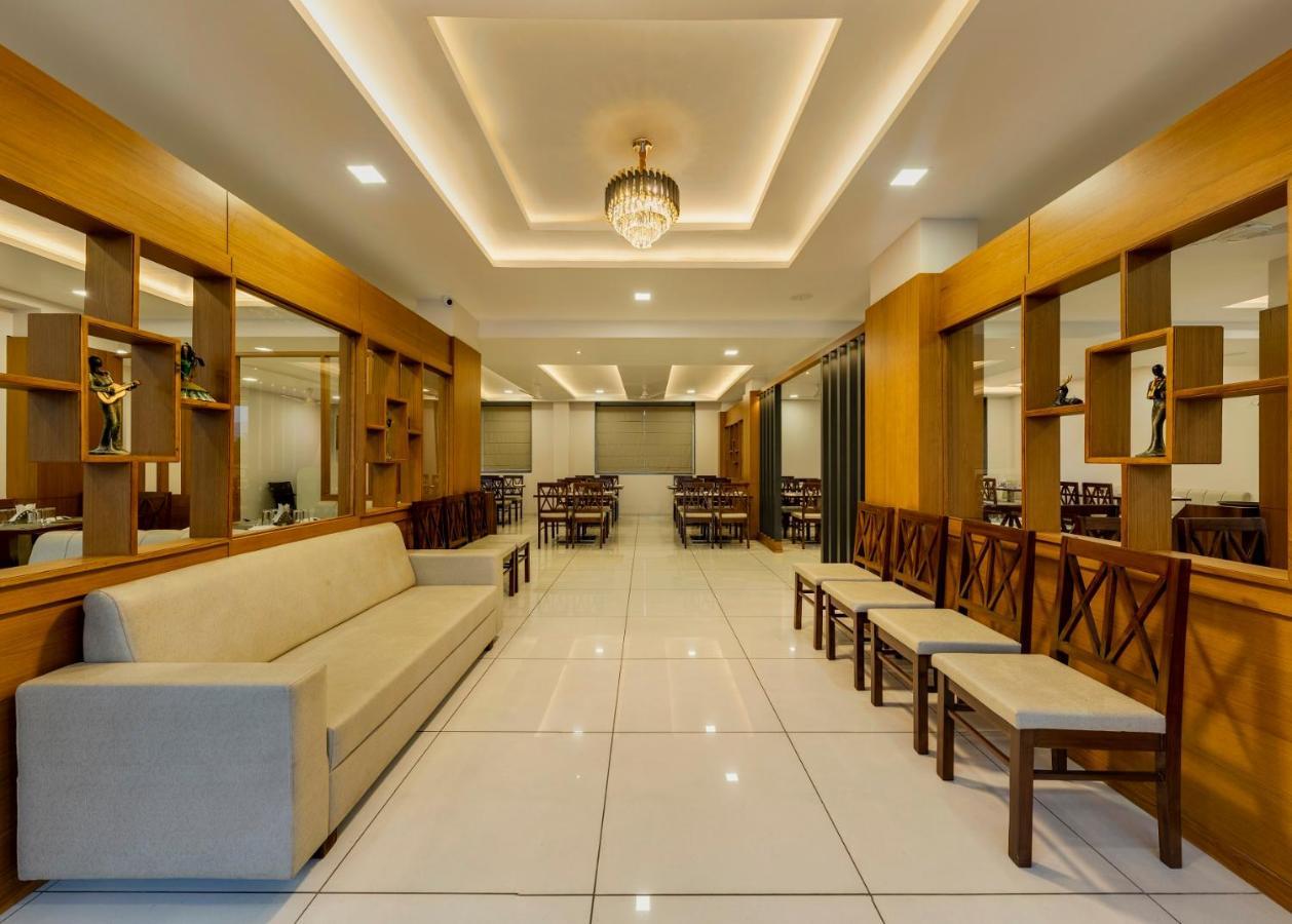 Hotel Grand Indu, 3 Star Kolhapur Luaran gambar