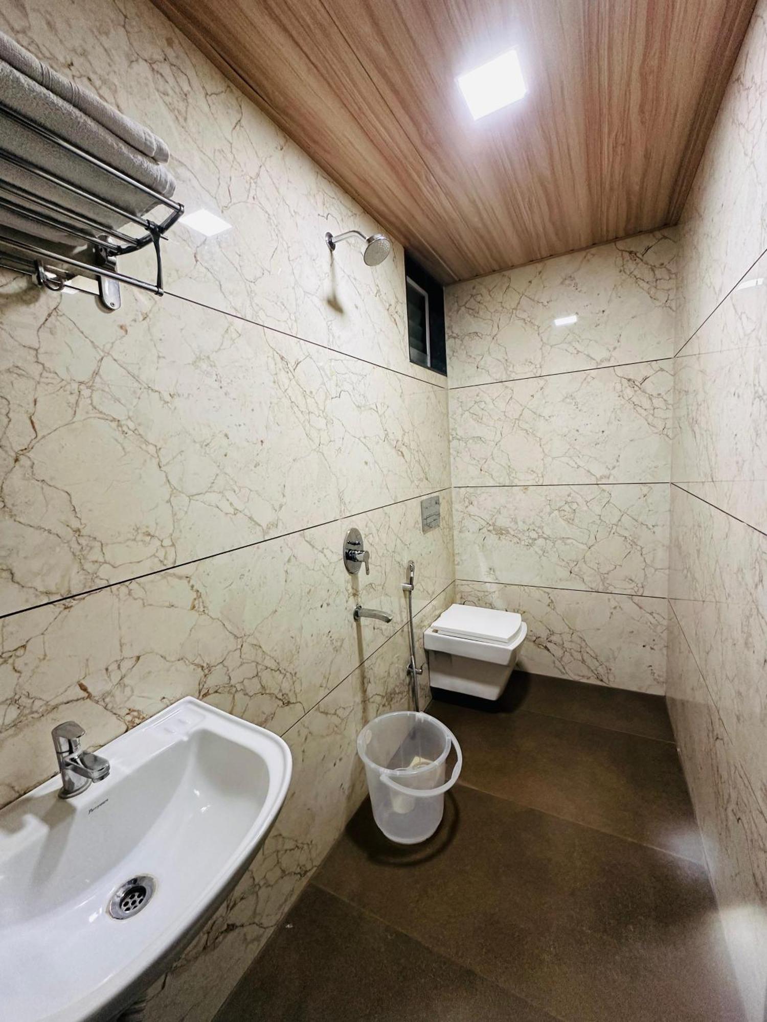 Hotel Grand Indu, 3 Star Kolhapur Luaran gambar